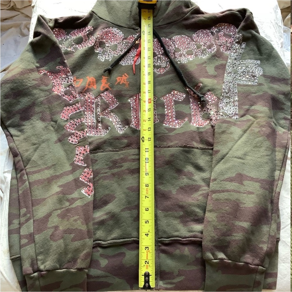 The Great China Wall Hoodie Embellished Skulls Crosses With Swarovski Crystals - Picture 6 of 7
